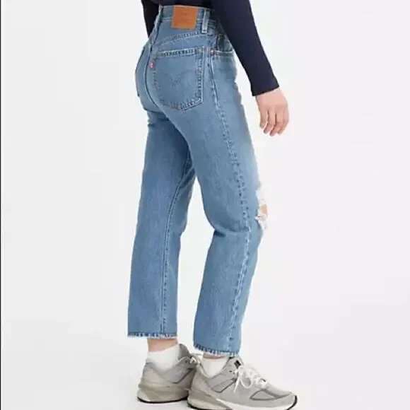 Levi's® Premium |501® ORIGINAL CROPPED WOMEN'S JEANS - Picture 2 of 7